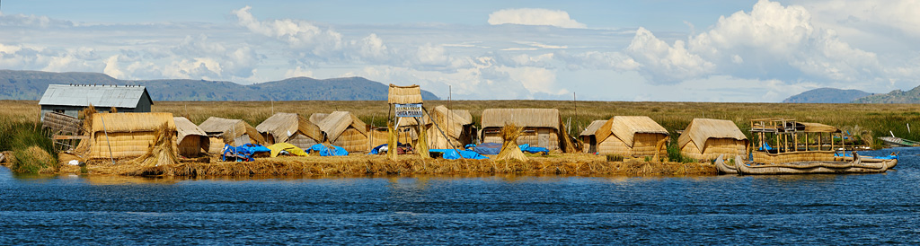Panorama of Uros island