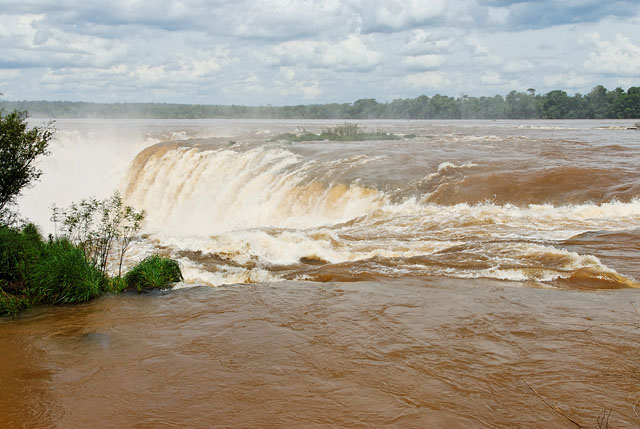 Garganta del Diablo or Devil's Throat at Iguazu Falls