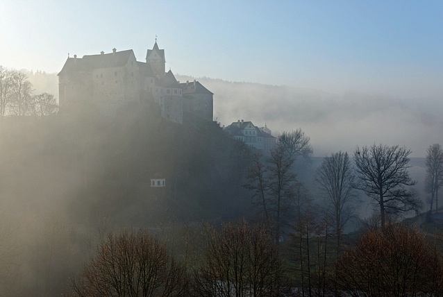 Loket castle in mist